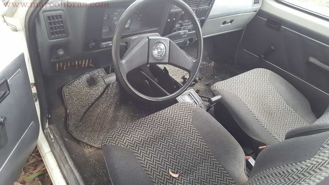 Opel kadett салон